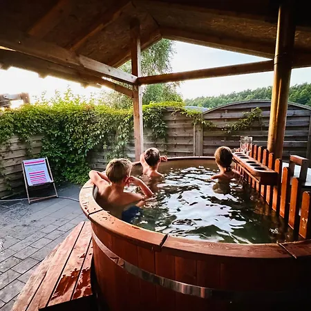 Lejlighed Pod Lipami *