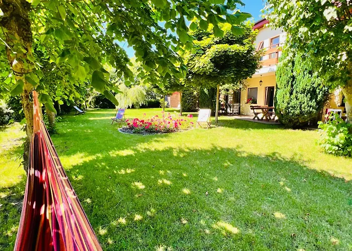 Pod Lipami لوبيتاتو