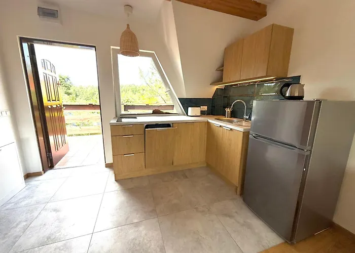 Pod Lipami لوبيتاتو